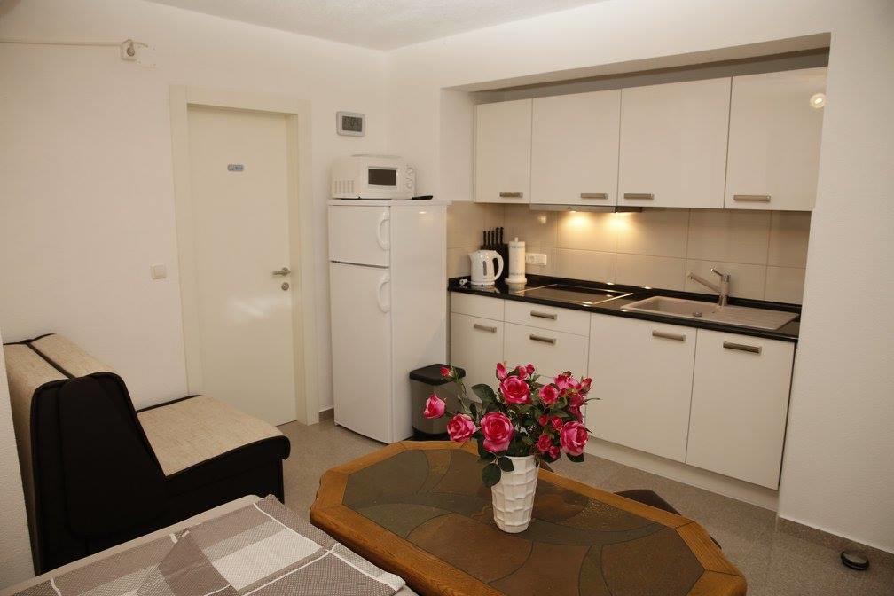 Apartments Simic Vodice Esterno foto