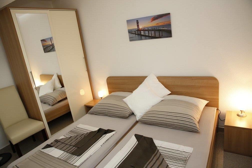 Apartments Simic Vodice Esterno foto