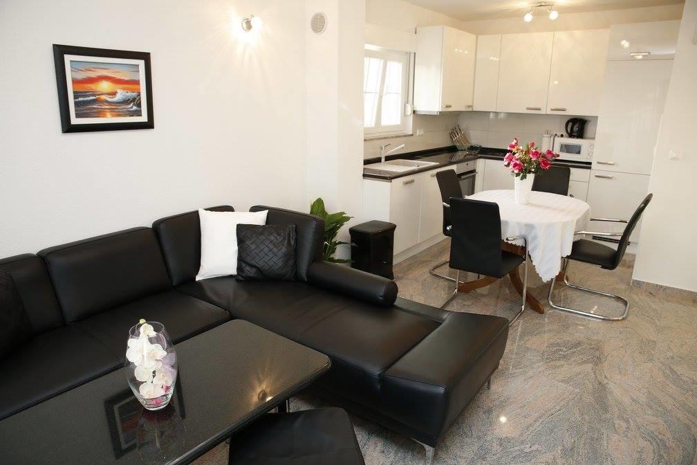 Apartments Simic Vodice Esterno foto
