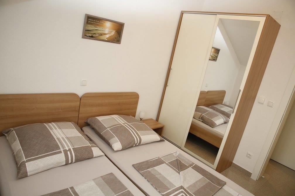 Apartments Simic Vodice Esterno foto
