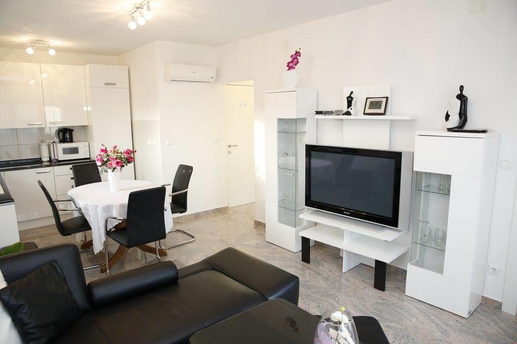 Apartments Simic Vodice Esterno foto